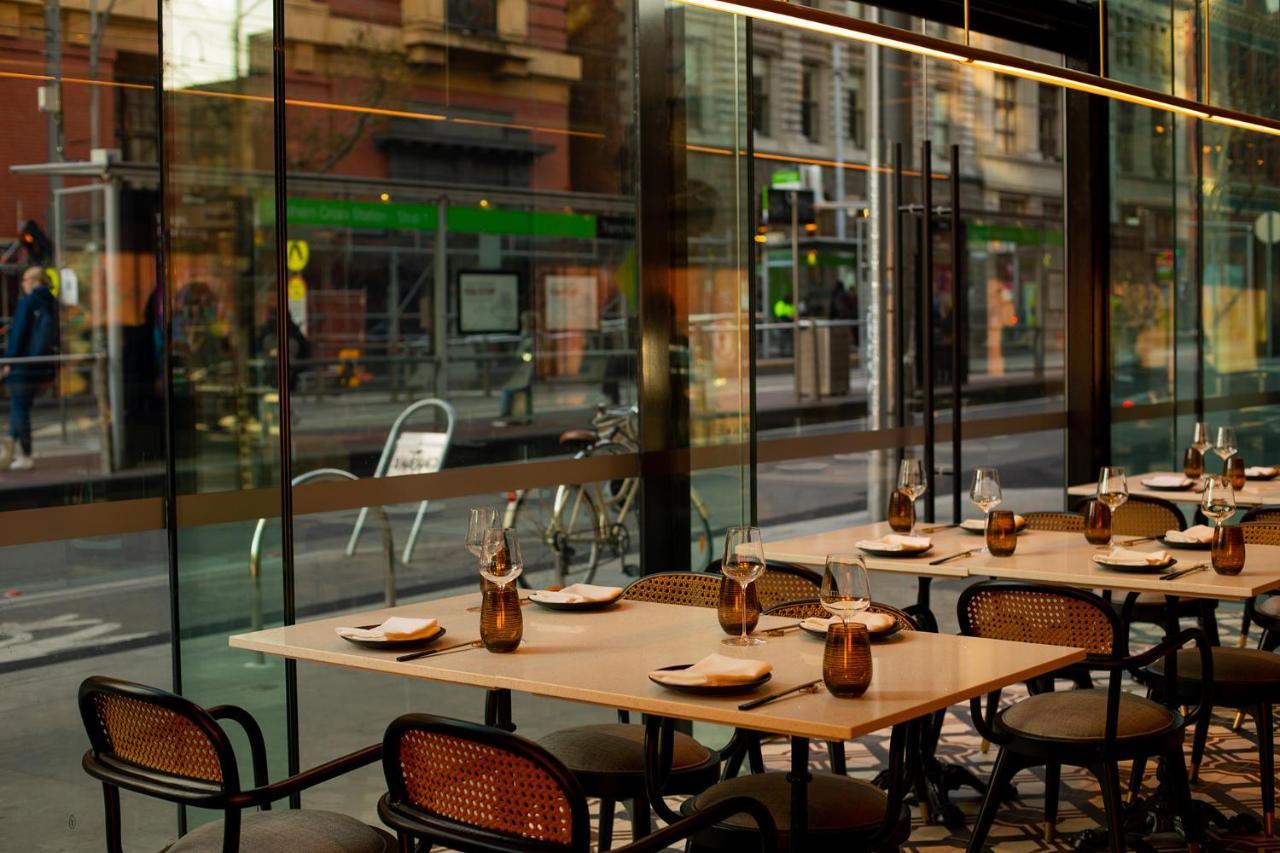Movenpick Hotel Melbourne On Spencer Exteriör bild