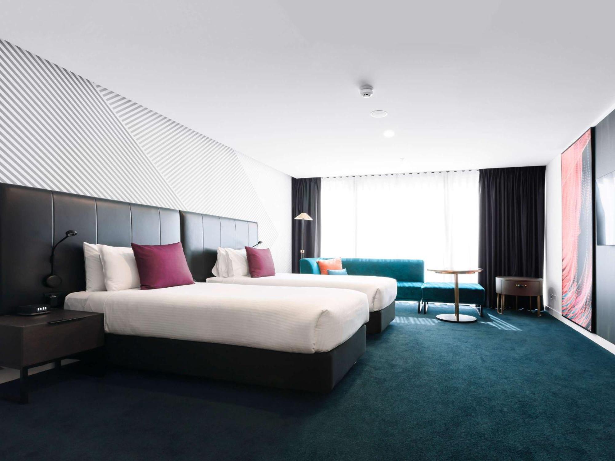 Movenpick Hotel Melbourne On Spencer Exteriör bild